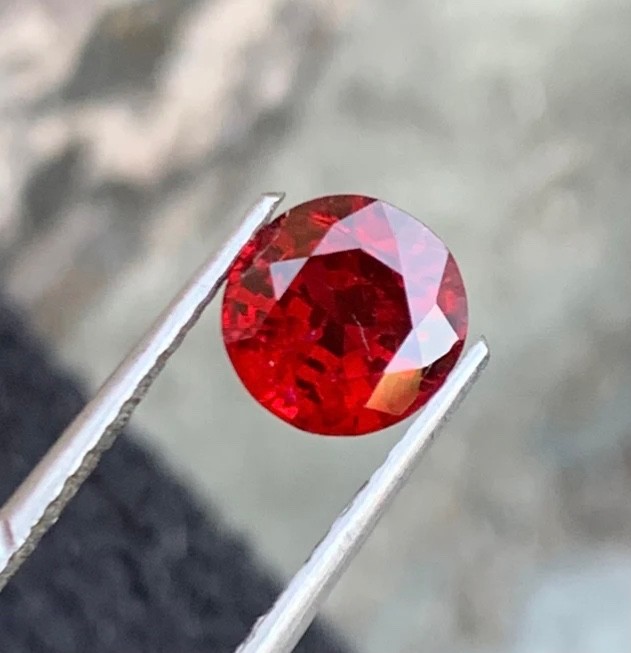 1.30 Carats Red Spinel Round Shape Natural Burmese Loose Gemstone