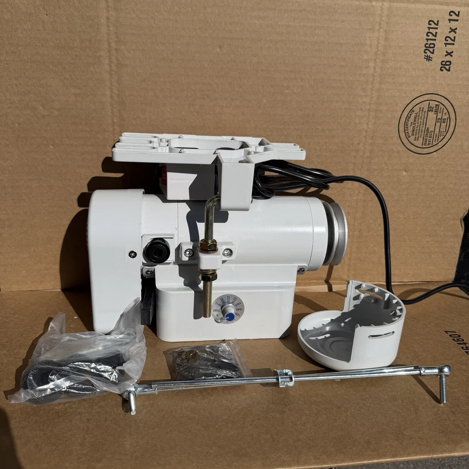 Servomotor electrónico CSM550-1 550W 110V para máquina de coser industrial Foto 2 de 4