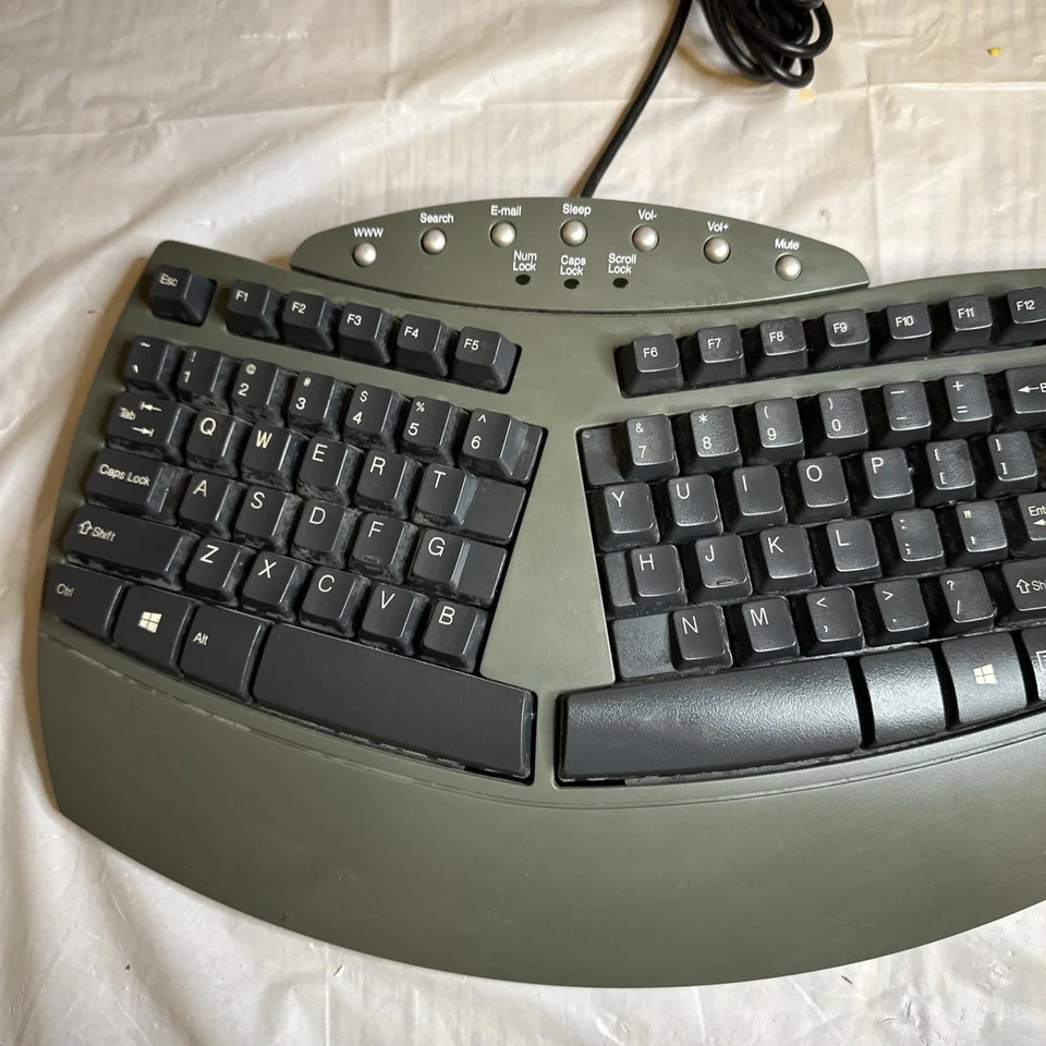 Fellowes Microban KU-9938 Ergonomic Keyboard Split Design USB Wired Gray WORKS - Image 3 of 4