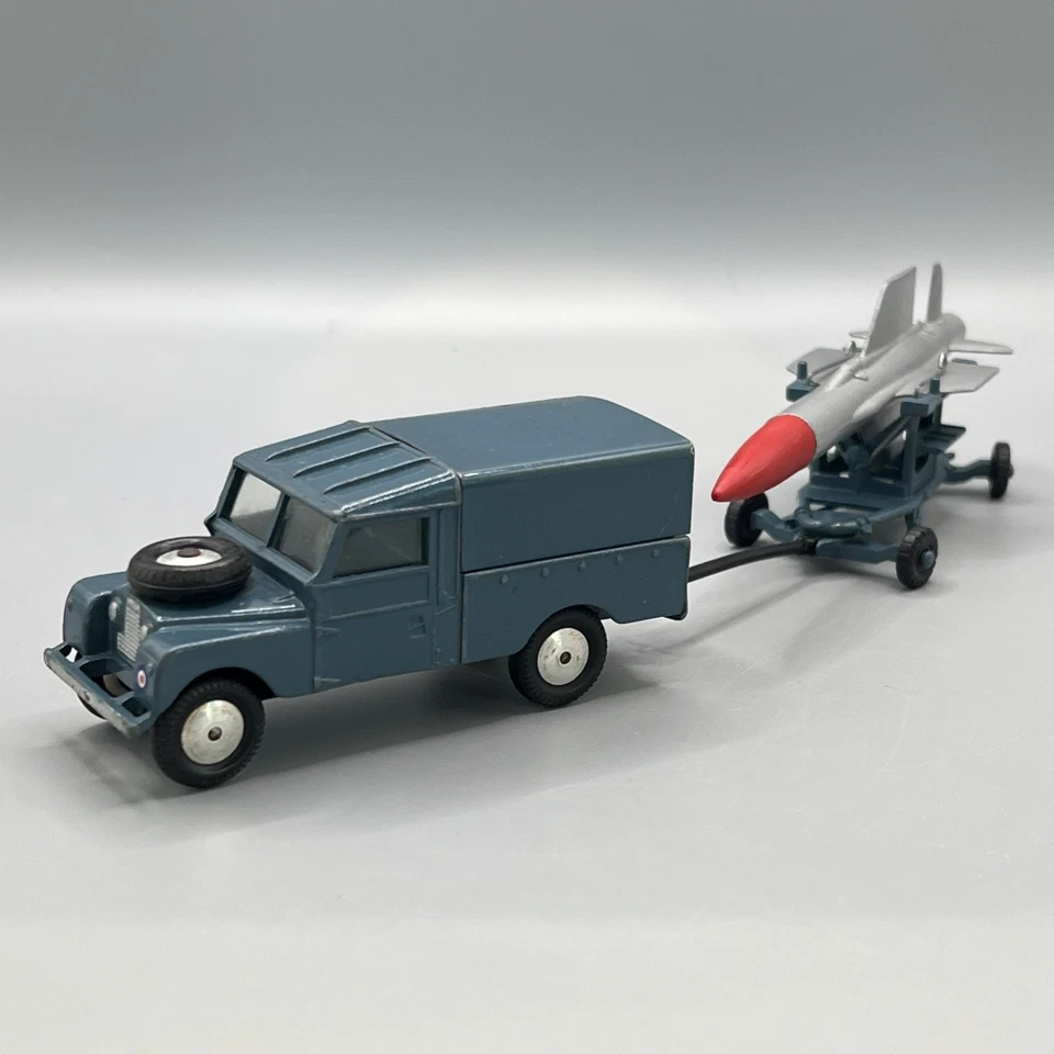 Corgi Toys Thunderbird Guided Missile RAF Land Rover Gift Set No. 3 Original Box - Image 2 of 4