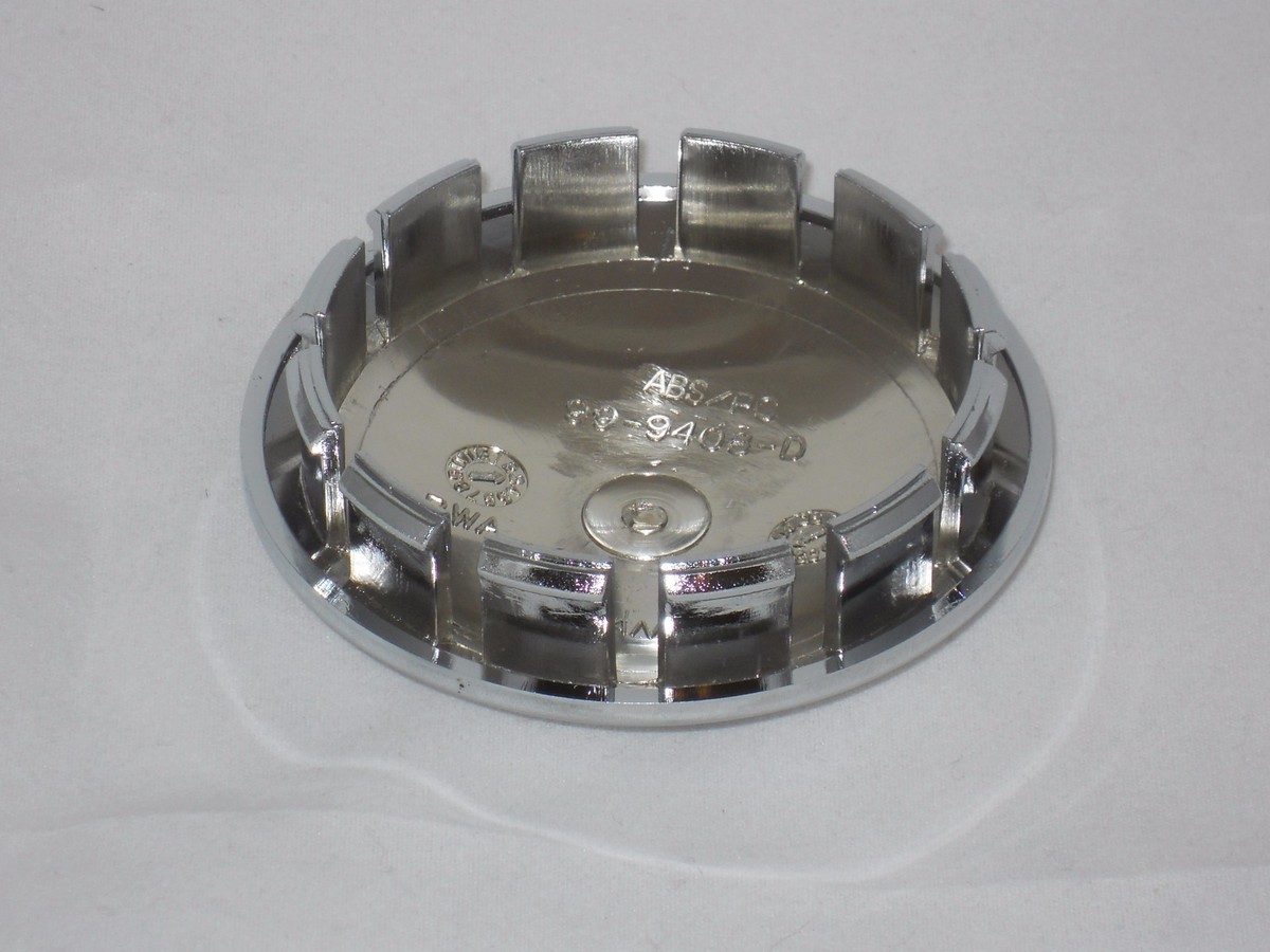 ULTRA HOT SCHOTT 35 / 36 WHEEL RIM CHROME CENTER CAP 89-8035