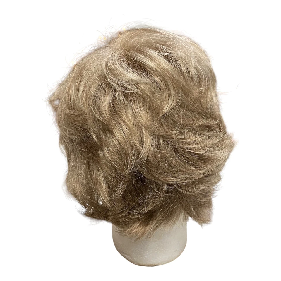 Peluca Paula Young A2079 Leanne-A Color SF 23/20 Trigo Estilo Corto Talla A Foto 3 de 4