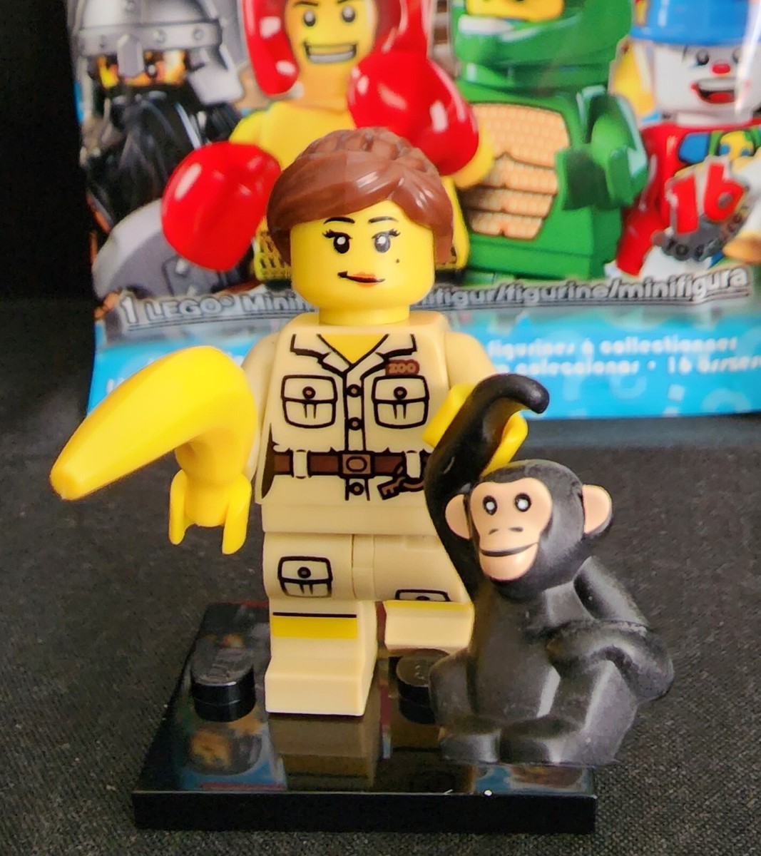 Lego Minifigure 8805 Series 5 Collectible Zookeeper with chimp and