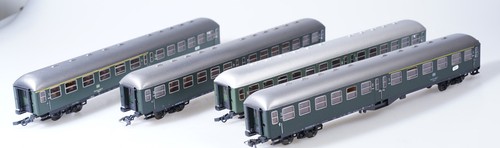 (9108) 4 Roco DC  Eilzugwagen der DB: 2* 1/2.Kl. 50 80 30 + 2* 2.Kl.  50 80 21 | Condition: Gebraucht