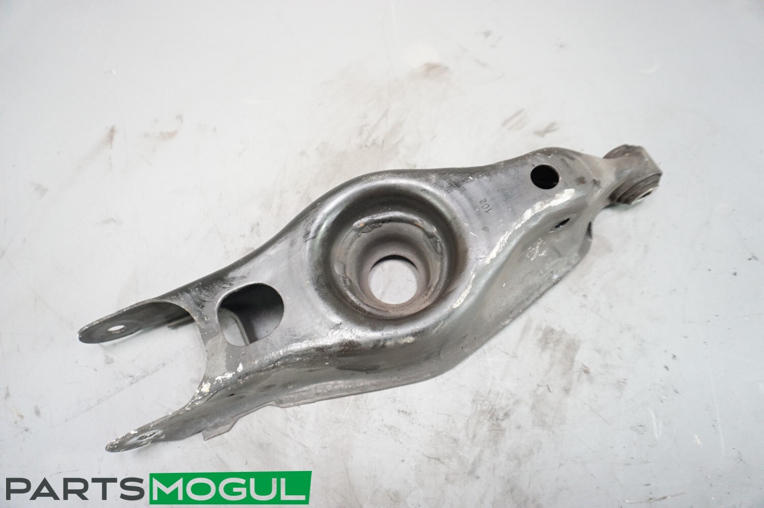 2014-2020 MASERATI QUATTROPORTE LEFT REAR CONTROL ARM OEM