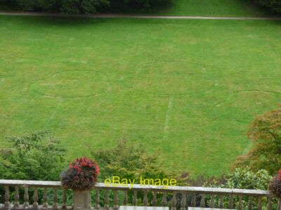 Foto 6x4 Muster ins Gras geschnitten im Great Lawn Welshpool \/Y Tral c2017