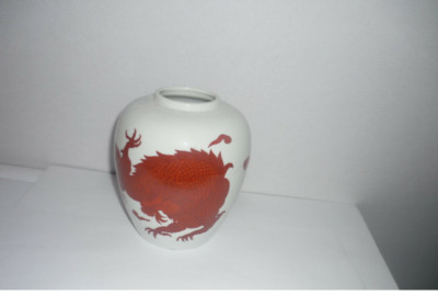 Fitz Floyd Vase mit Drachen