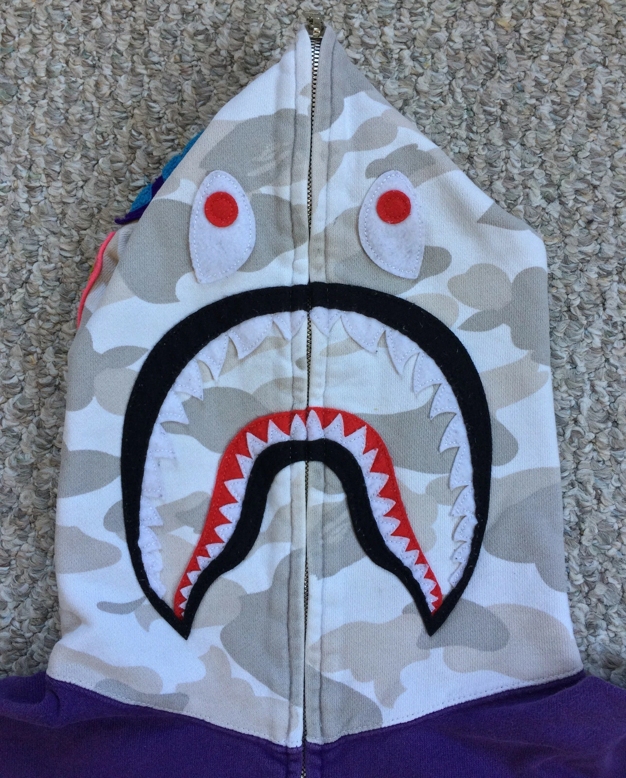 A BATHING APE (BAPE) Felpa con cappuccio S S 2006 Bape viola mimetica squalo