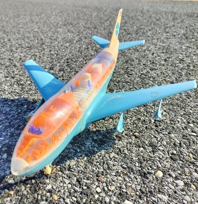VINTAGE PAN AM 747 TOY AIRPLANE BATTERY OPERATED MOVING STEWARDESSES AS IS PARTS
