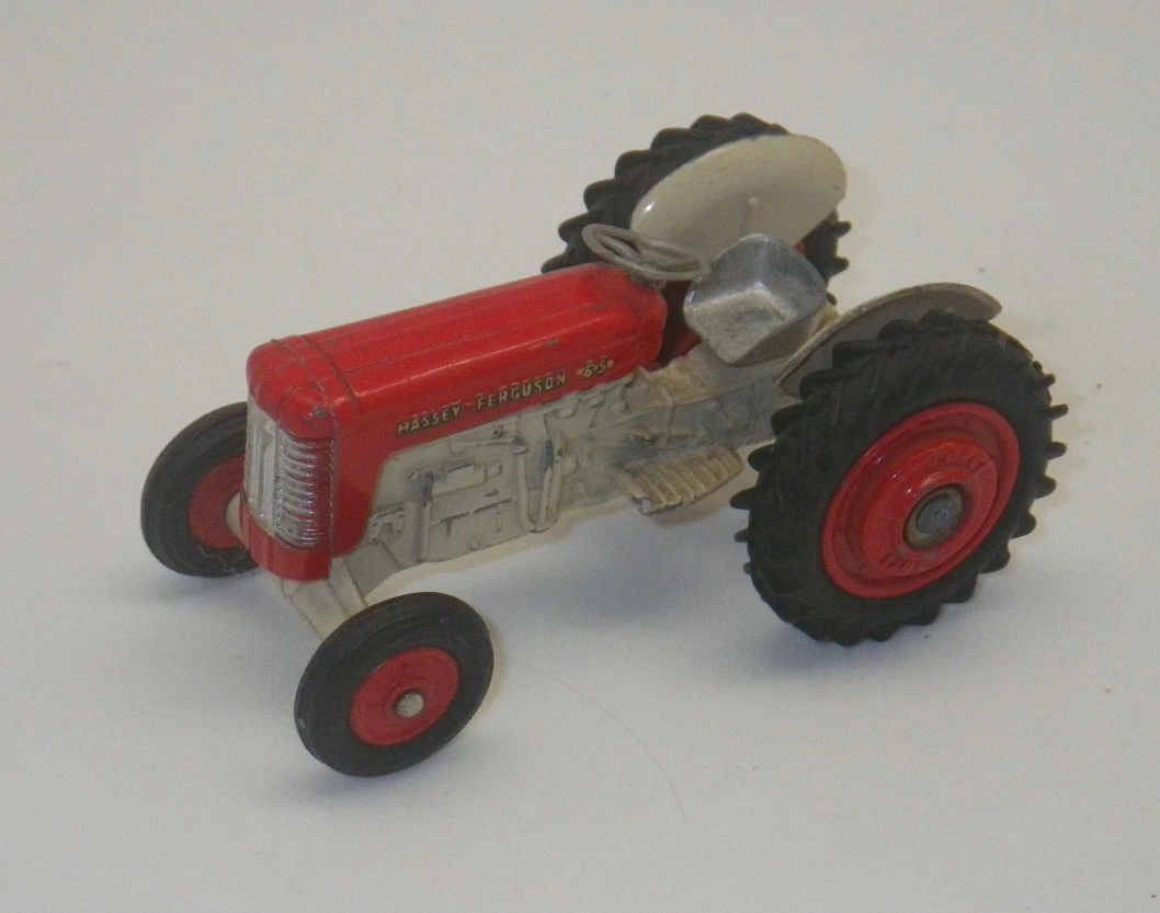 Tracteur Massey Ferguson Corgi 1/43 N°69 (modèle 165), Rouge, Très Bon état