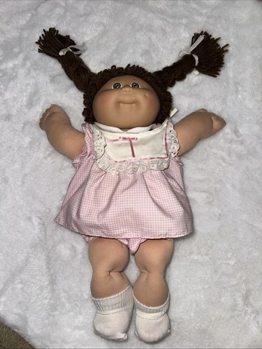 Cabbagepatch Kids 1980s Vintage Brunette Doll with Brown Eyes