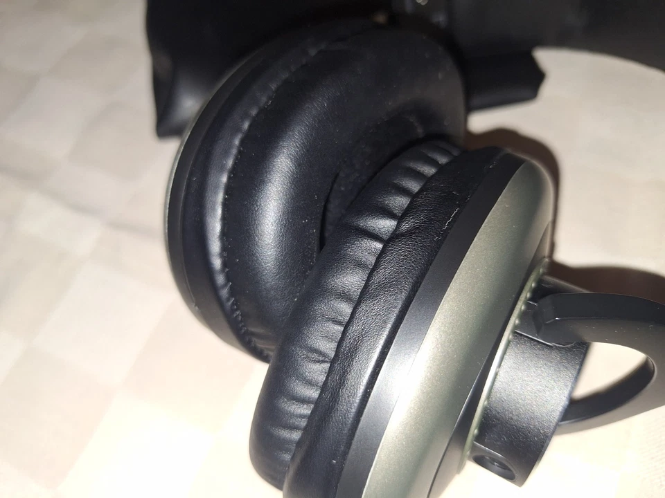 Neuwertige teufel massive kopfhörer Mit neuen Ohrpolster - Bild 4 von 4