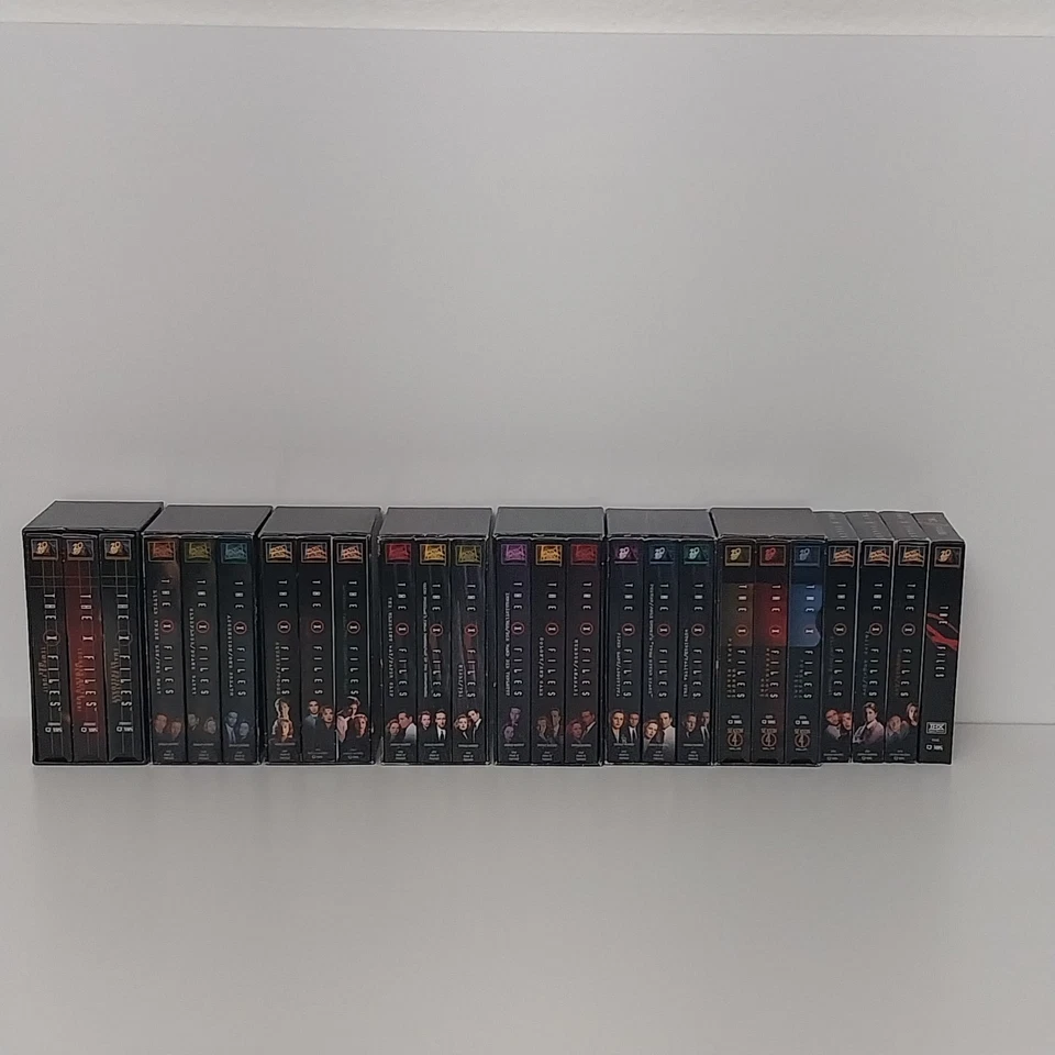 Vintage X Files VHS Tapes Lot Of 25 1990s - 7 with Enclosure Boxes & 4 Loose - Image 3 of 4