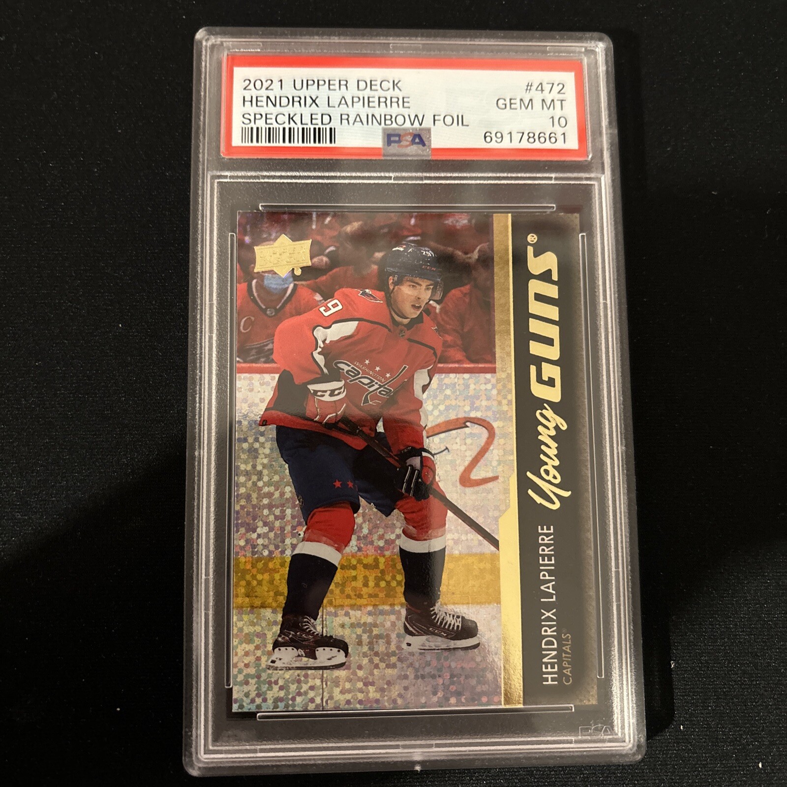 2021-22 Upper Deck #472 Hendrix Lapierre Young Guns Speckled Rainbow Foil PSA 10