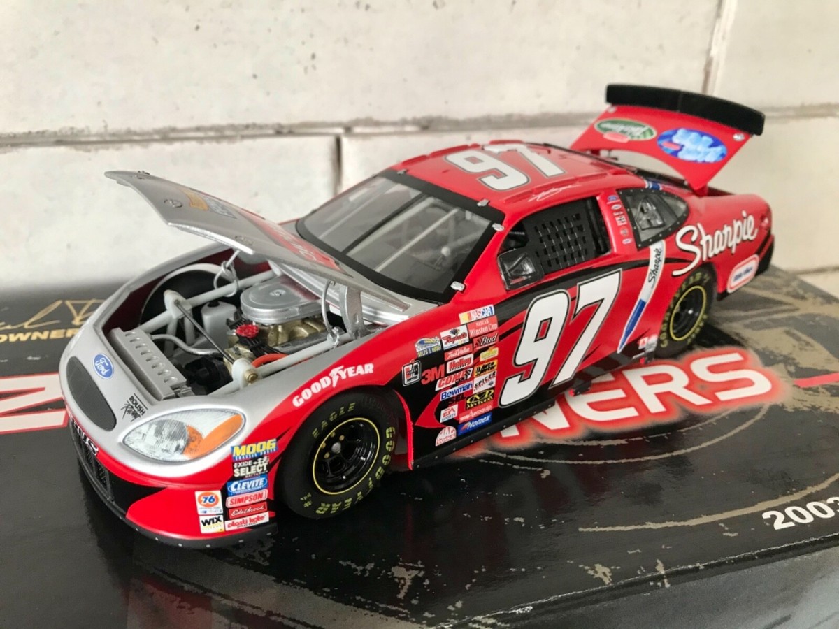 Coffret NASCAR Team Caliber 1/24 - Kurt Busch #97 Rubbermaid Ford Taurus 2003