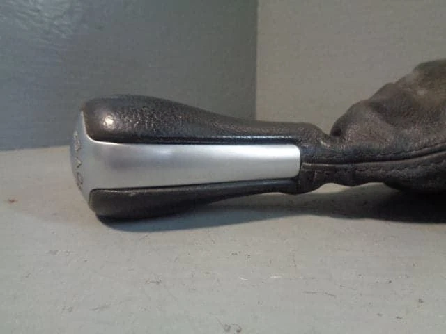 Range Rover L322 Gear Knob and Gaiter automático 2002 a 2009 Foto 3 de 4