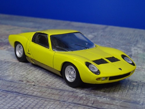 Del Prado 1:43 Triumph Subaru MB Alfa Audi BMW Renault VW Lamborghini VF 415-427 - Bild 28 von 79