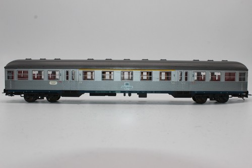 Fleischmann HO AC 4266 Nahverkehrswagen " Silberling 1/2 Kl.--22-- | Condition: Gebraucht