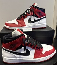 👟 B•NEW 2020 NIKE AIR JORDAN 1 MID OG CHICAGO WHITE / RED TRAINERS UK 10.5 🏀