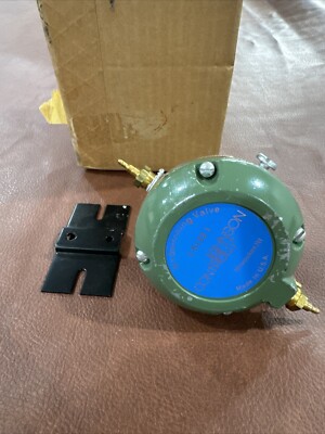 Johnson Controls V-6133-1 Air Switching Valve W/ Adapters 1/8  3 Way Valve #JB3