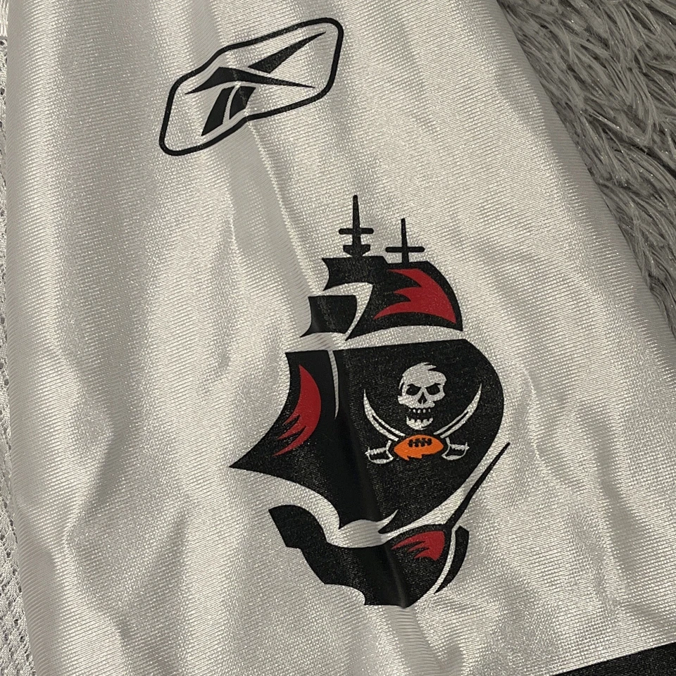 Camiseta Tampa Bay Buccaneers Grande Reebok Hombre Freeman Blanca Foto 4 de 4