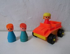voiture et personnages Clairbois style Fisher Price Vintage