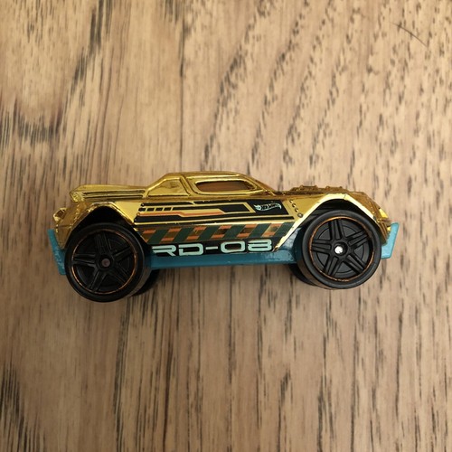 Hot Wheels Gold RD-08 1:64 Scale Diecast Toy Car Model Mattel - Picture 8 of 12