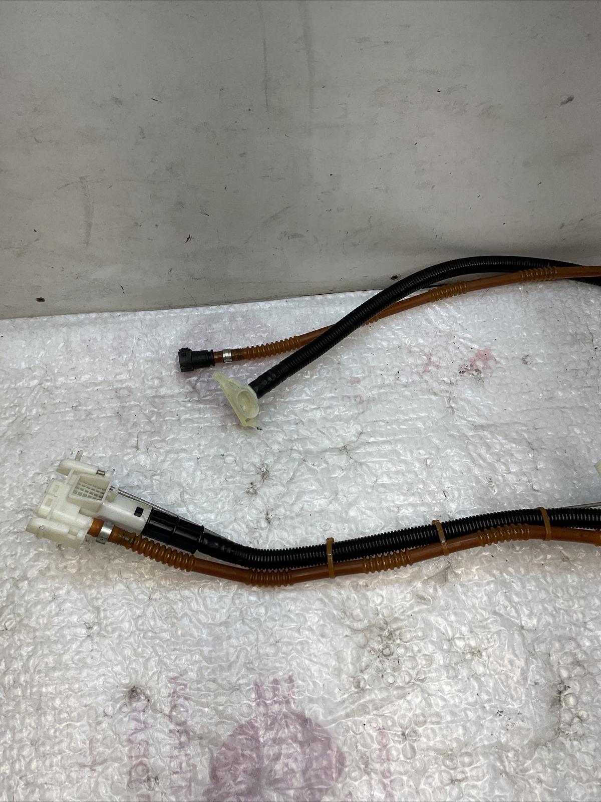 oem Genuine OEM Right Fuel Hose bentley VW/Audi 3D0919715J