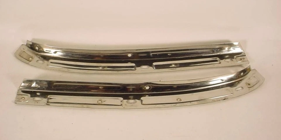 PAIR 1967 1968 Mercury Cougar Quarter Window Mldg Mounting Bracket Set - Изображение 3 из 3