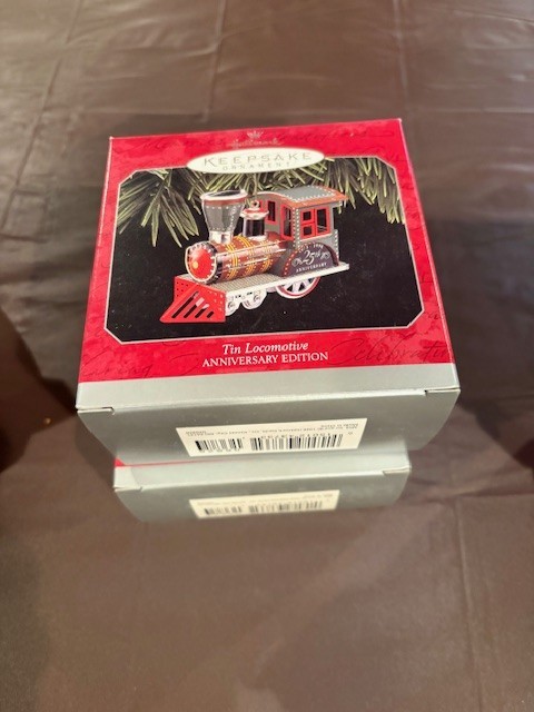 Hallmark Keepsake Ornament Tin Locomotive Annniversary Edition 1998 Engine X2