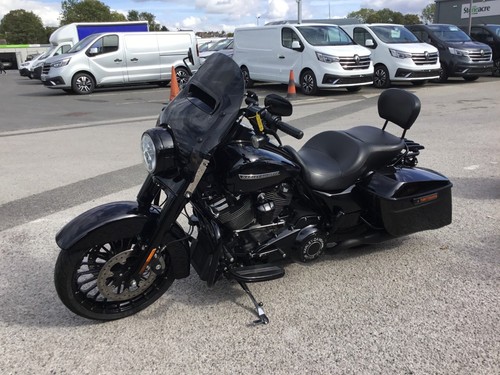 2018 Harley-Davidson ROAD KING SPECIAL FLHRC Vivid Black (18MY) HD Touring PETRO - Picture 14 of 14