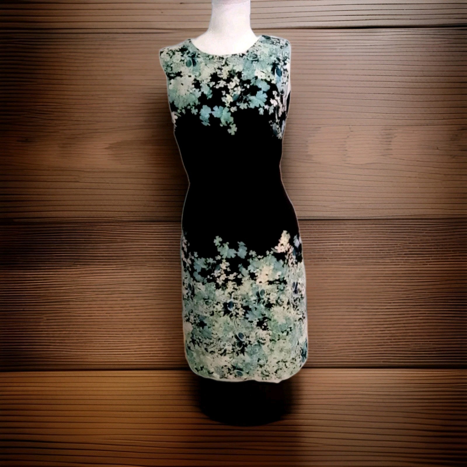 New York And Company  Women's 8 Navy Blue Floral Knee Length Sheath Dress