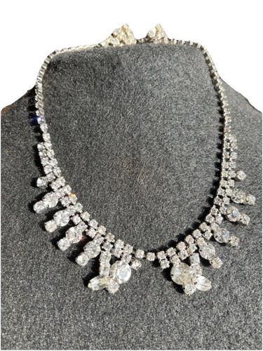 Vtg Victorian necklace W/ Screw On earrings Clear Rhinestones GORGEOUS!