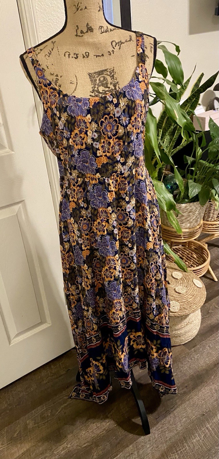 Nostalgia Floral Print Hi Low Hem Maxi Dress