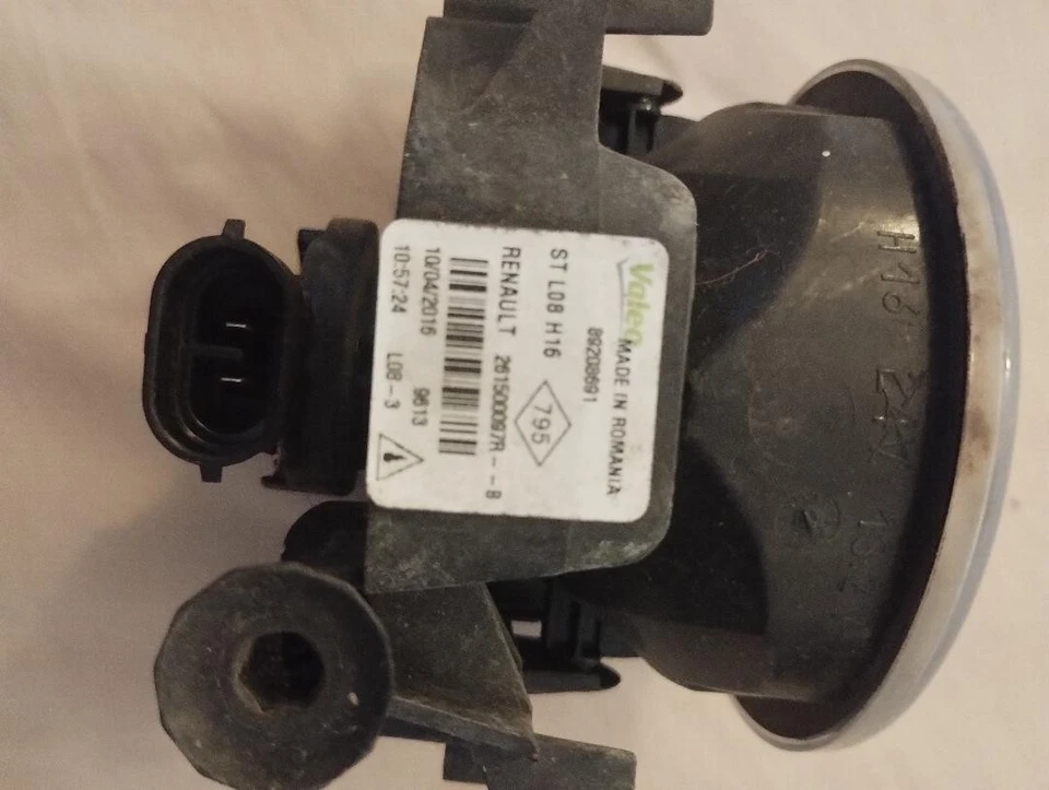 261500097r Anti brouillard clio 4 dacia duster dacia sandero 2 megane 3 - Photo 3/3