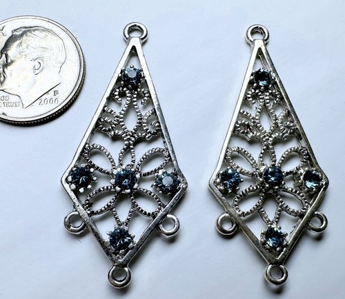 Focal, 2 Antiqued Silver Pewter Earring Kites w/ Aqua Blue Swarovski Crystals* - Picture 3 of 4