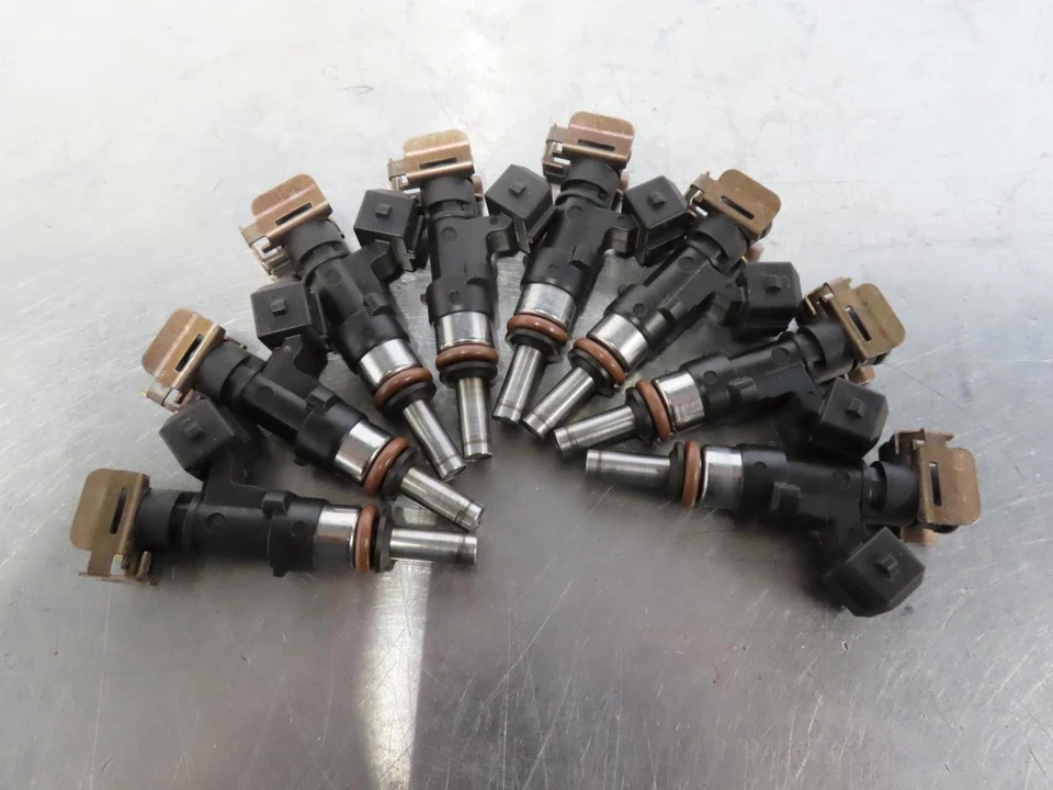 EB1391 2006 06 FERRARI F430 INYECTORES DE COMBUSTIBLE Foto 2 de 4