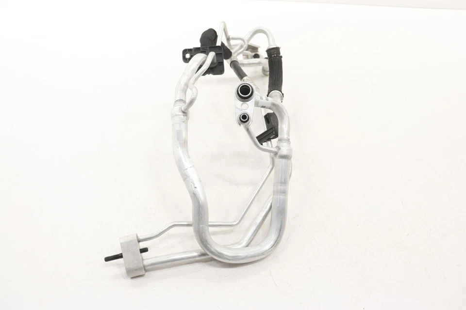 Dodge Durango 2015-2025 climatización aire acondicionado calefacción succión y línea de líquido OEM 68217217AE Foto 2 de 4