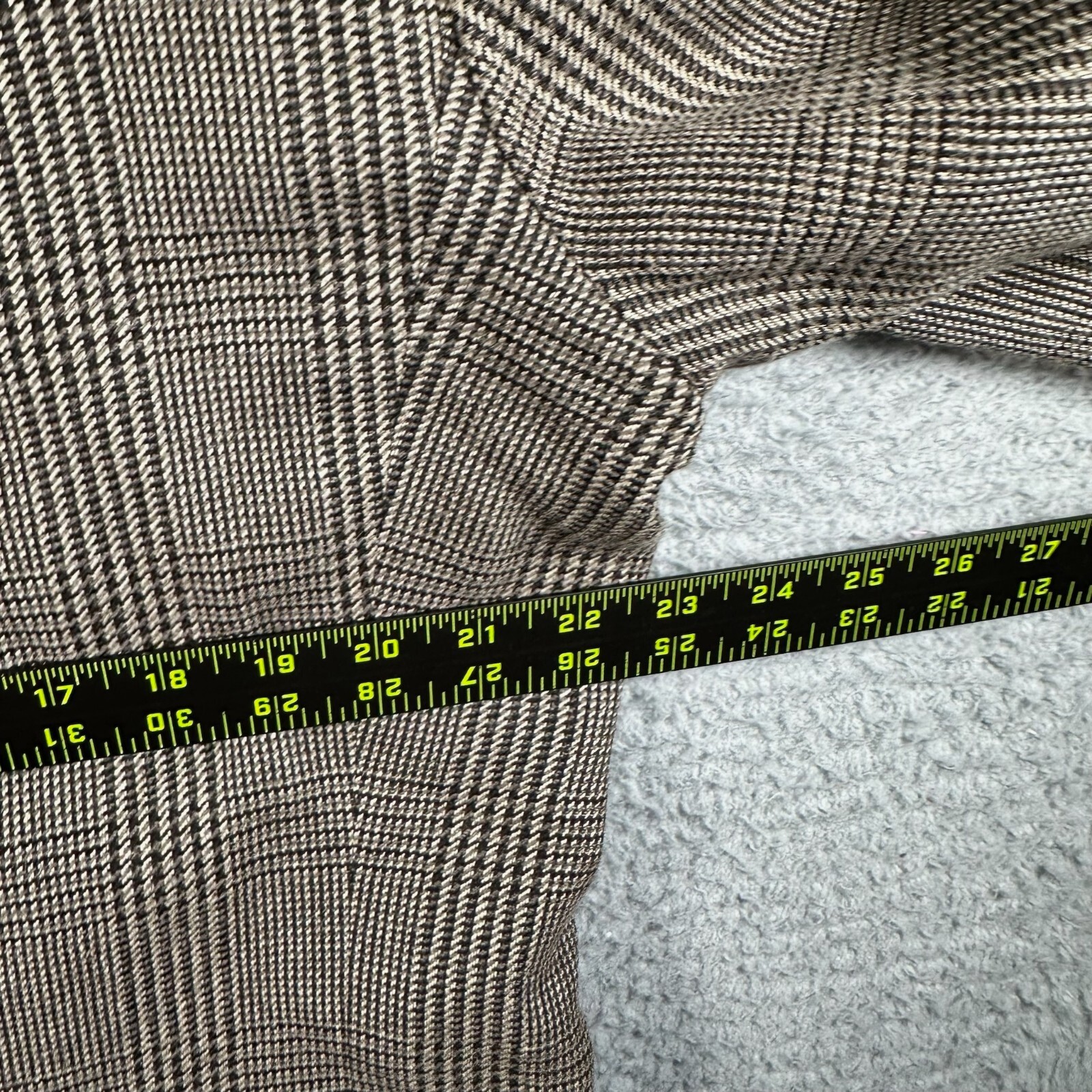 Giacca Yves Saint Laurent uomo marrone a quadretti manica lunga vestibilità classica cappotto giacca