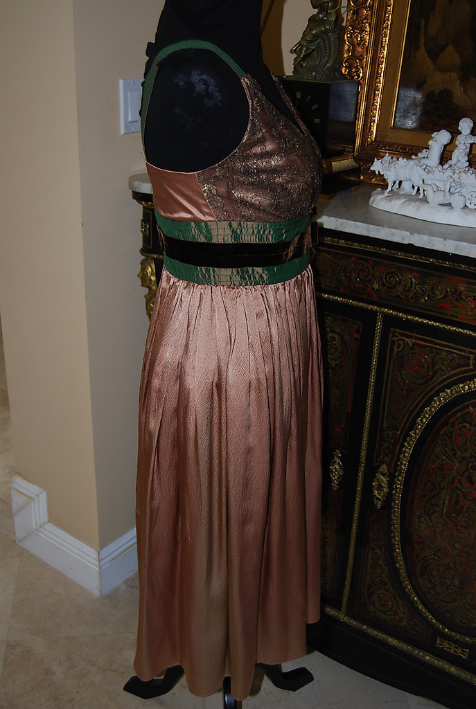 Picture 4 of 12
