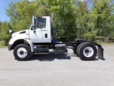 2008 INTERNATIONAL 4400 DAYCAB ROAD TRACTOR