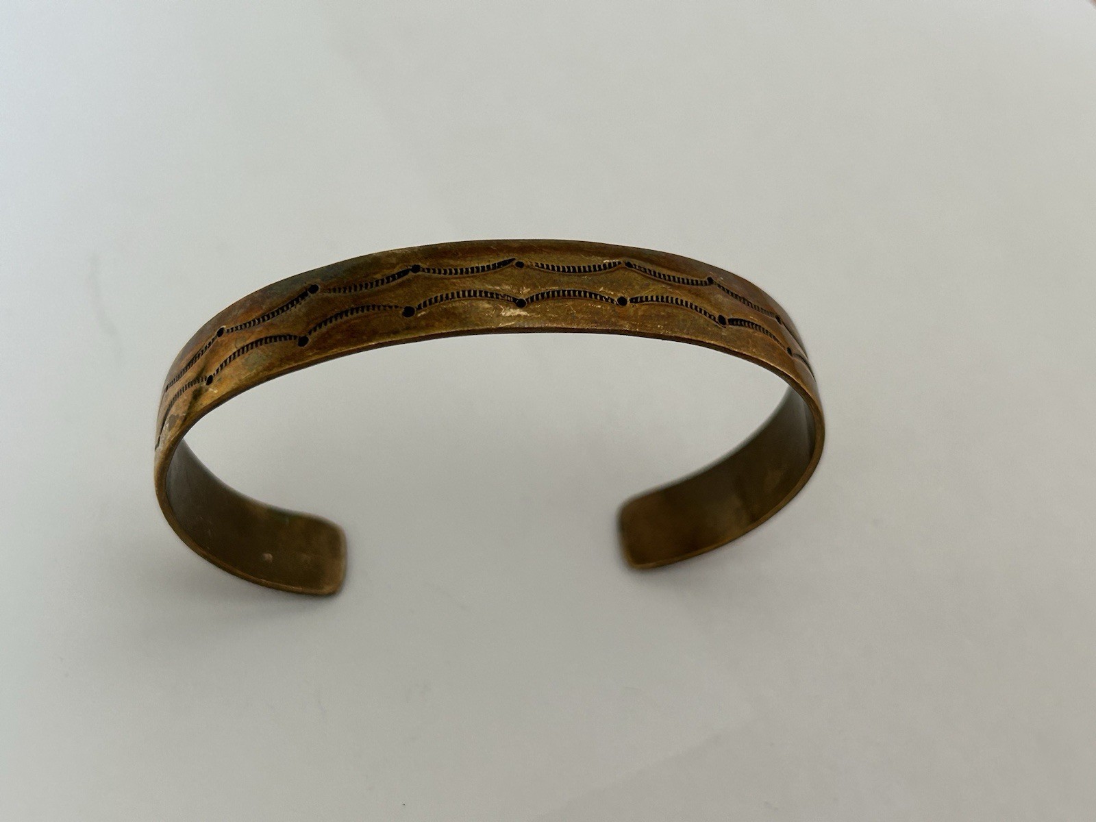 Beautiful NATIVE AMERICAN Copper CUFF BRACELET BY… - image 4