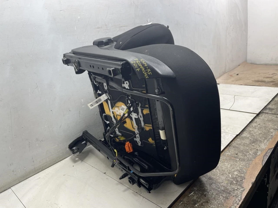 Dodge Ram Promaster 2017 asiento del lado del pasajero delantero derecho tela OEM+ Foto 2 de 4