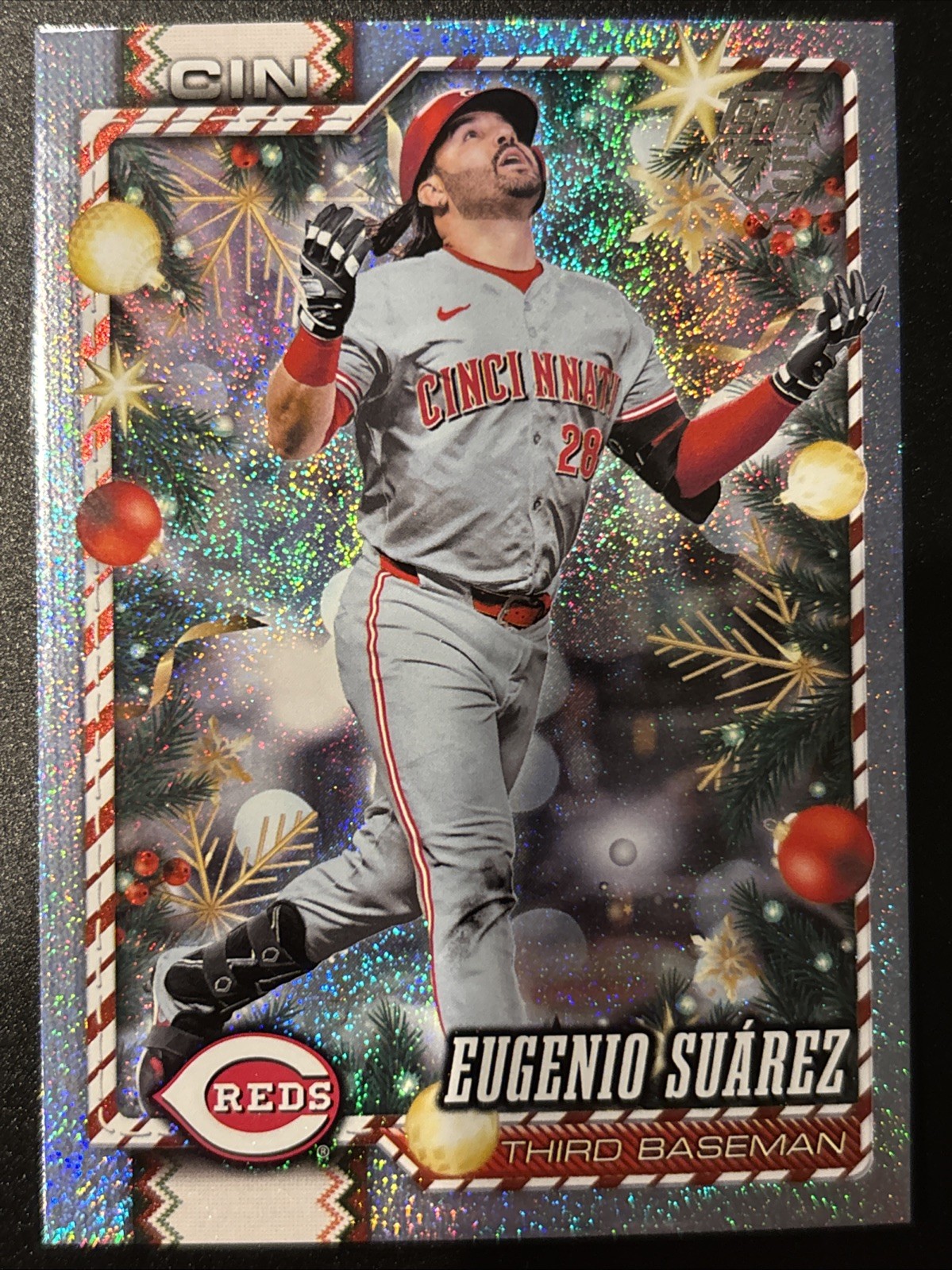 2026 Topps Holiday MLB Eugenio Suarez Reds 3B H138 Silver Sand Glitter