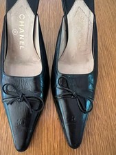 Authentic CHANEL, kitten heel mules, Made in ITALY, 38IT / 7.5US, hardly worn