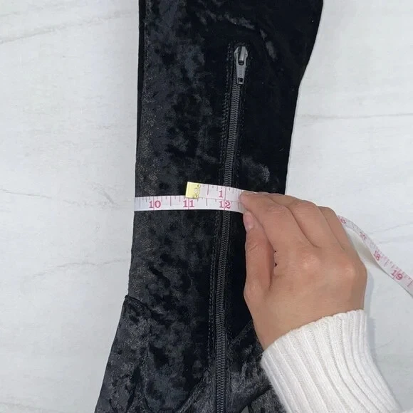 Botas por encima de la rodilla Carlos by Carlos Santana Rumer para mujer terciopelo negro talla 9,5 Foto 4 de 4