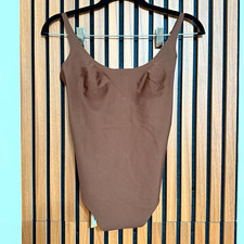 SKIMS Women  s Brown Scoop Low Back Thong Bodysuit Compression Stretch Size S