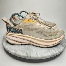Hoka One One Clifton 9 Running Shoes Astral Vanilla Women's Size 8B 1117896VLS