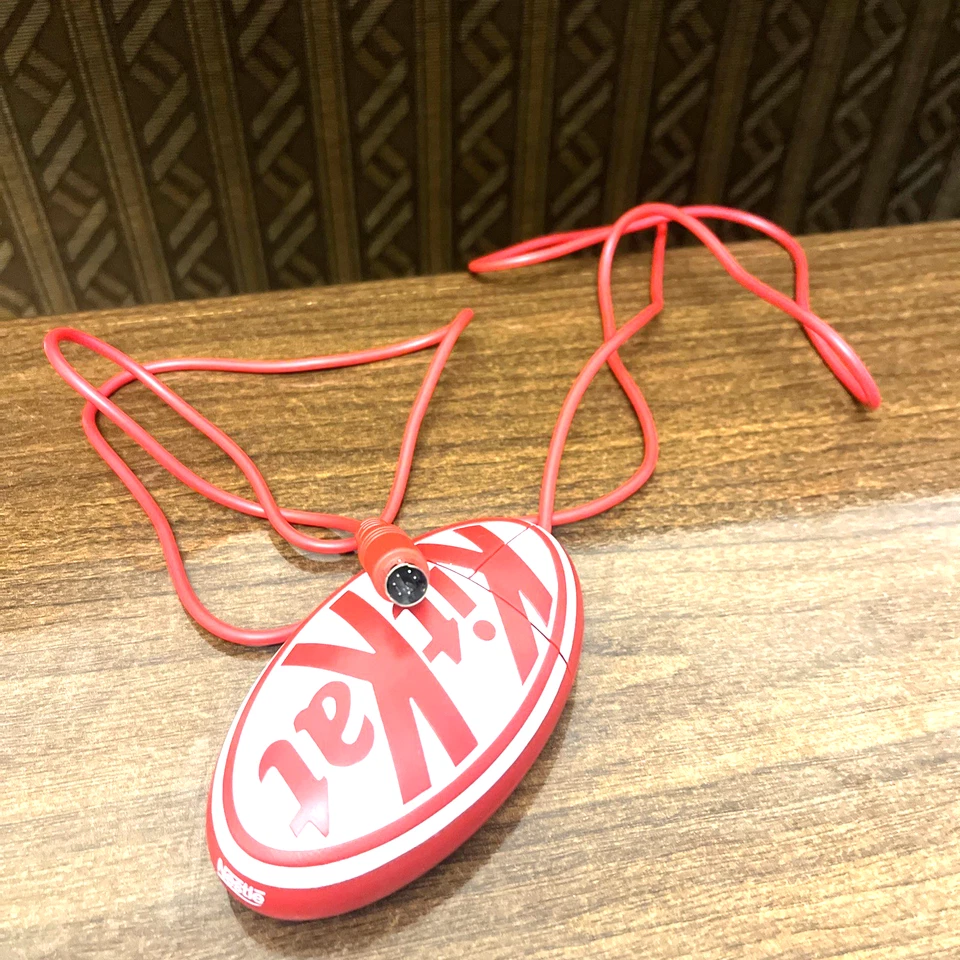 PS2 Computer Mouse Kit Kat Limited Edition Preowned Excellent Condition - Image 4 of 4