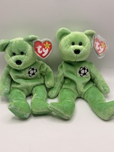 Ty Beanie Baby Kicks the soccer bear lot of 2